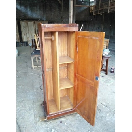 Almari Ponpes (Ukuran Sedang)