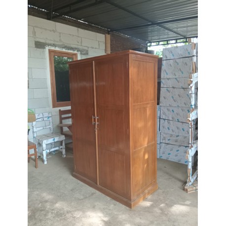 Almari Kelas Jati